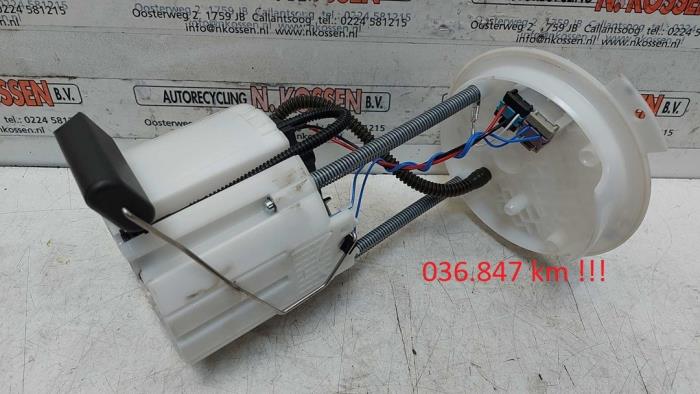 Begagnade Bensinpump Opel Astra K Sports Tourer 1.2 Turbo 12V Pris på förfrågan erbjuds av N Kossen Autorecycling BV
