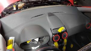 Używane Poduszka powietrzna prawa (deska rozdzielcza) Opel Corsa D 1.4 16V Twinport Cena na żądanie oferowane przez N Kossen Autorecycling BV