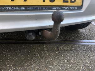 Used Towbar Renault Clio III (BR/CR) 1.4 16V Price on request offered by N Kossen Autorecycling BV