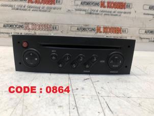 Used Radio CD player Renault Clio III (BR/CR) 1.4 16V Price on request offered by N Kossen Autorecycling BV