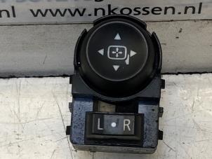 Usados Interruptor de retrovisor Opel Astra K Sports Tourer 1.2 Turbo 12V Precio de solicitud ofrecido por N Kossen Autorecycling BV