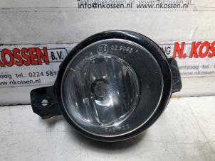 Used Fog light, front right Renault Clio III (BR/CR) 1.4 16V Price on request offered by N Kossen Autorecycling BV