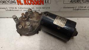 Used Front wiper motor Mercedes ML I (163) 430 4.3 V8 24V Autom. Price on request offered by N Kossen Autorecycling BV