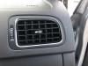 Luftgitter Seite van een Volkswagen Polo V (6R), 2009 / 2017 1.2 TSI 16V BlueMotion Technology, Fließheck, Benzin, 1.197cc, 66kW (90pk), FWD, CJZC, 2014-02 / 2017-10 2014