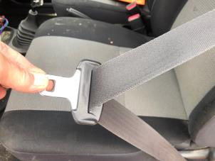 Used Front seatbelt, left Daihatsu Cuore (L251/271/276) 1.0 12V DVVT Price on request offered by N Kossen Autorecycling BV