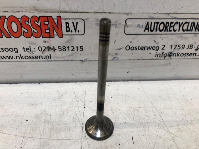 Used Induction valve Volkswagen Polo Price on request offered by N Kossen Autorecycling BV