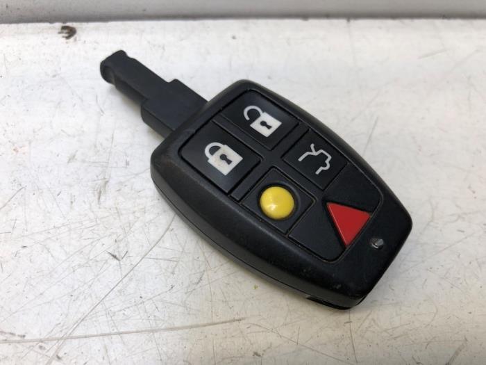 Używane Klucz Volvo V50 (MW) 2.0 D 16V Cena na żądanie oferowane przez N Kossen Autorecycling BV