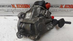 Used Diesel pump Volkswagen Passat Price on request offered by N Kossen Autorecycling BV