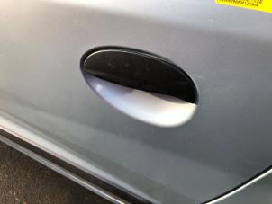 Used Rear door handle 4-door, left Hyundai Atos 1.1 12V Price on request offered by N Kossen Autorecycling BV