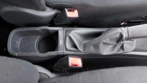 Usagé Insertion ceinture de sécurité avant droite Opel Corsa D 1.2 16V Prix sur demande proposé par N Kossen Autorecycling BV