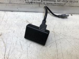 Usados Módulo USB Toyota Aygo (B40) 1.0 12V VVT-i Precio de solicitud ofrecido por N Kossen Autorecycling BV