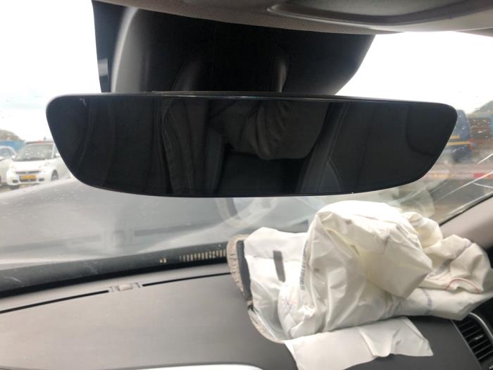 Używane Lusterko wewnetrzne Volvo XC60 I (DZ) 2.0 T5 16V Cena na żądanie oferowane przez N Kossen Autorecycling BV