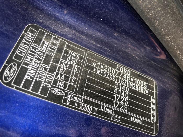 Tapizado de puerta corredera izquierda de un Ford Transit Custom 2.0 TDCi 16V Eco Blue 130 2017