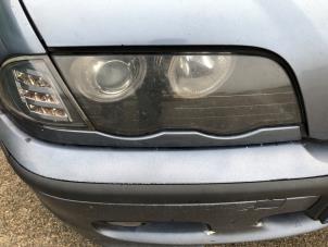 Used Headlight, right BMW 3 serie (E46/4) 318i Price on request offered by N Kossen Autorecycling BV