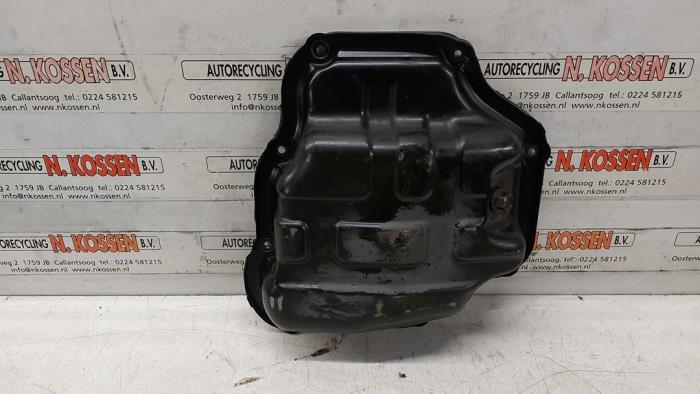 Gebrauchte Ölwanne Renault Megane Preis auf Anfrage angeboten von N Kossen Autorecycling BV