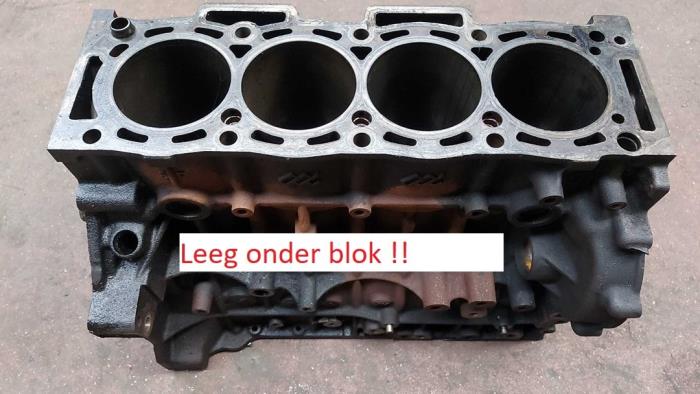 Used Engine crankcase Peugeot Boxer Price on request offered by N Kossen Autorecycling BV