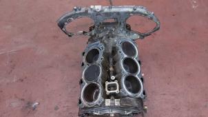 Usados Bloque inferior motor Nissan Murano Precio de solicitud ofrecido por N Kossen Autorecycling BV