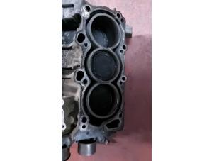 Used Piston Opel Frontera (6B) 3.2 V6 24V Price on request offered by N Kossen Autorecycling BV