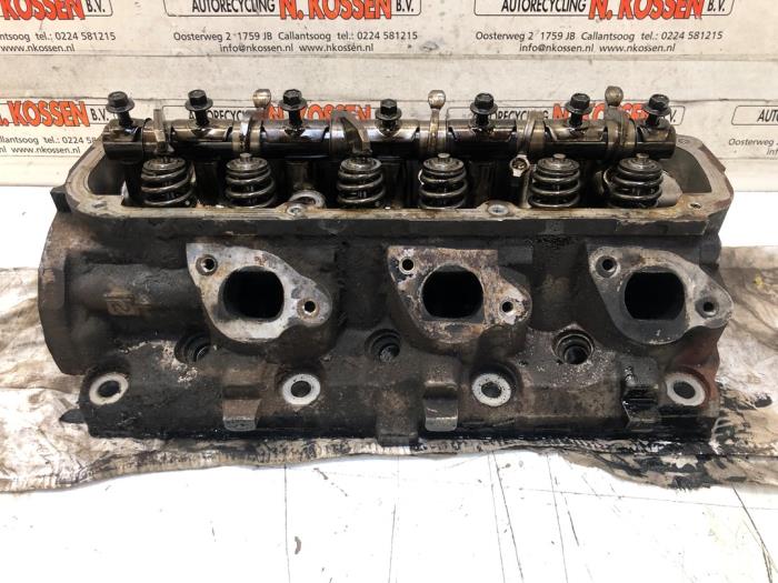 Begagnade Topplock Chrysler Voyager Pris på förfrågan erbjuds av N Kossen Autorecycling BV