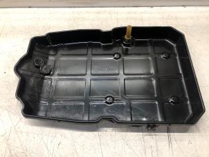Used Gearbox cover Mercedes ML-Klasse Price on request offered by N Kossen Autorecycling BV