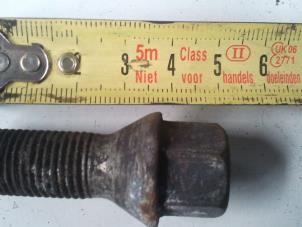 Used Set of wheel bolts Volkswagen Transporter Price on request offered by N Kossen Autorecycling BV