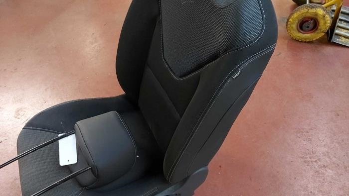 Asiento de airbag de un Renault Clio IV (5R) 0.9 Energy TCE 90 12V 2014