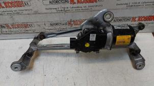 Used Front wiper motor Smart Fortwo Coupé (453.3) Electric Drive Price on request offered by N Kossen Autorecycling BV