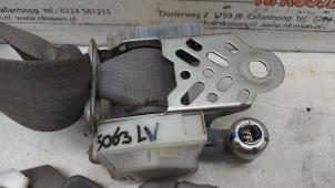 Used Front seatbelt, left Toyota Hilux Price on request offered by N Kossen Autorecycling BV