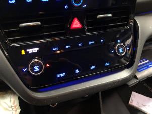 Usagé Panneau de commande clim Hyundai Ioniq Electric Prix sur demande proposé par N Kossen Autorecycling BV