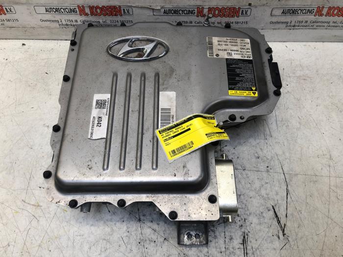 Usados HV control módulo Hyundai Ioniq EV 38 kWh Precio de solicitud ofrecido por N Kossen Autorecycling BV