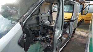 Używane Uszczelka drzwi lewych wersja 2-drzwiowa Opel Vivaro Cena na żądanie oferowane przez N Kossen Autorecycling BV