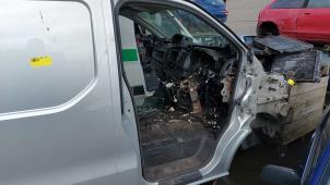 Używane Uszczelka drzwi prawych wersja 2-drzwiowa Opel Vivaro Cena na żądanie oferowane przez N Kossen Autorecycling BV