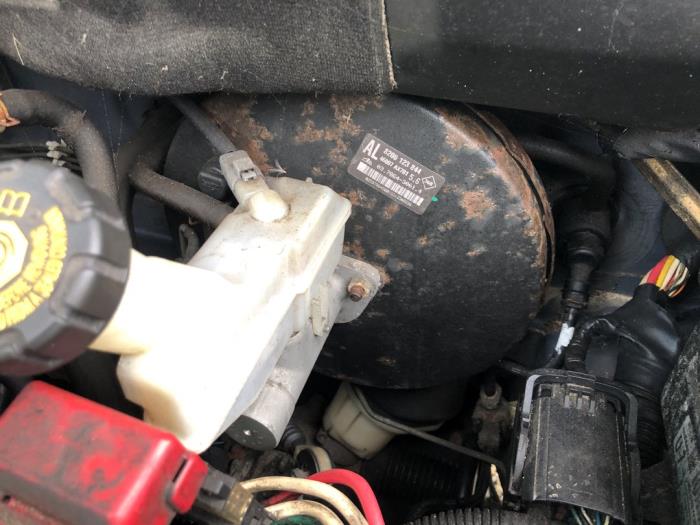Usagé Servo frein Nissan Micra (K12) 1.4 16V Prix sur demande proposé par N Kossen Autorecycling BV