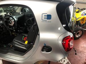 Used Rear side panel, left Smart Fortwo Coupé (453.3) Electric Drive Price on request offered by N Kossen Autorecycling BV