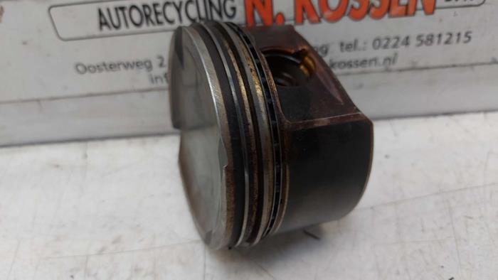 Used Piston Mercedes Sprinter Price on request offered by N Kossen Autorecycling BV