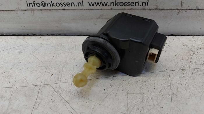 Używane Silnik reflektora MAN TGE 2.0 TDI Cena na żądanie oferowane przez N Kossen Autorecycling BV