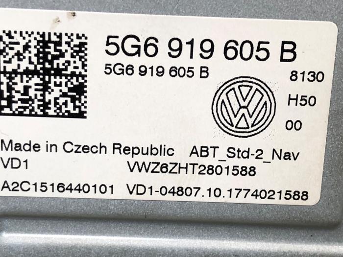 Unité de contrôle Multimedia d'un Volkswagen Golf VII (AUA) 1.0 TSI 12V 2018
