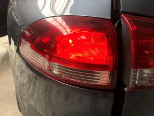 Used Taillight, left Renault Clio IV Estate/Grandtour (7R) 0.9 Energy TCE 90 12V Price on request offered by N Kossen Autorecycling BV