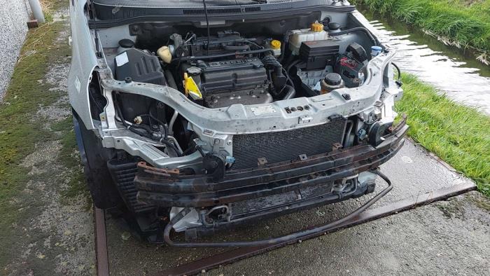 Używane Panel przedni Chevrolet Aveo (250) 1.2 16V Cena na żądanie oferowane przez N Kossen Autorecycling BV