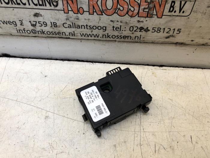 Begagnade Styrvinkelsensor Volkswagen Caddy III (2KA,2KH,2CA,2CH) 2.0 SDI Pris på förfrågan erbjuds av N Kossen Autorecycling BV