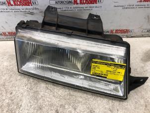 Used Headlight, right Ssang Yong Musso 2.9D Price on request offered by N Kossen Autorecycling BV