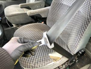 Used Front seatbelt, left Ford Transit 2.0 TDdi 16V Price on request offered by N Kossen Autorecycling BV