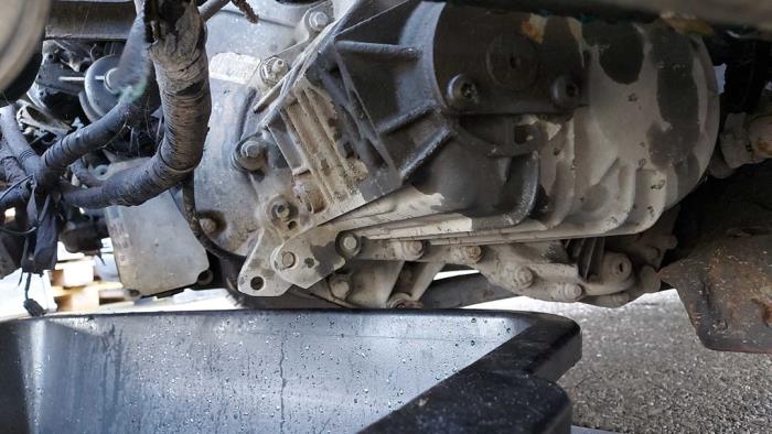 Gebrauchte Getriebe Ford Transit 2.0 TDdi 16V Preis auf Anfrage angeboten von N Kossen Autorecycling BV