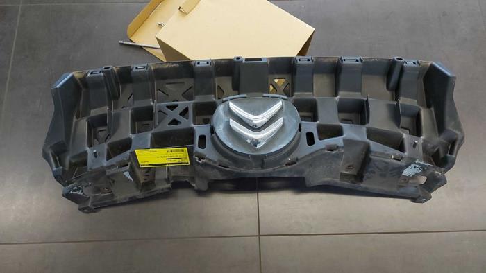 Begagnade Front Citroen C1 1.0 12V Pris på förfrågan erbjuds av N Kossen Autorecycling BV