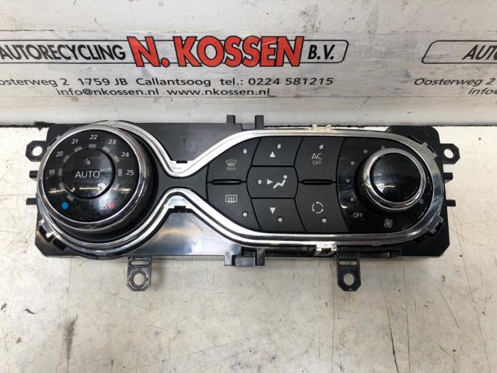 Gebrauchte Klimabedienteil Renault Clio IV Estate/Grandtour (7R) 0.9 Energy TCE 12V Preis auf Anfrage angeboten von N Kossen Autorecycling BV