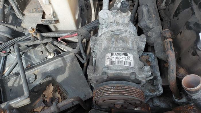 Usagé Compresseur de clim Jeep Cherokee (XJ) 4.0 i Prix sur demande proposé par N Kossen Autorecycling BV