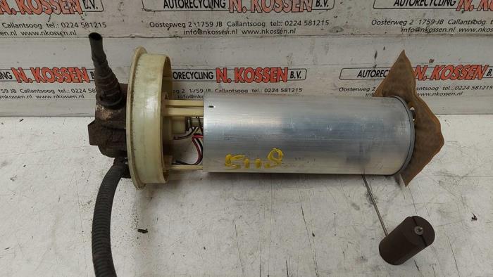 Begagnade Bensinpump Jeep Cherokee (XJ) 4.0 i Pris på förfrågan erbjuds av N Kossen Autorecycling BV