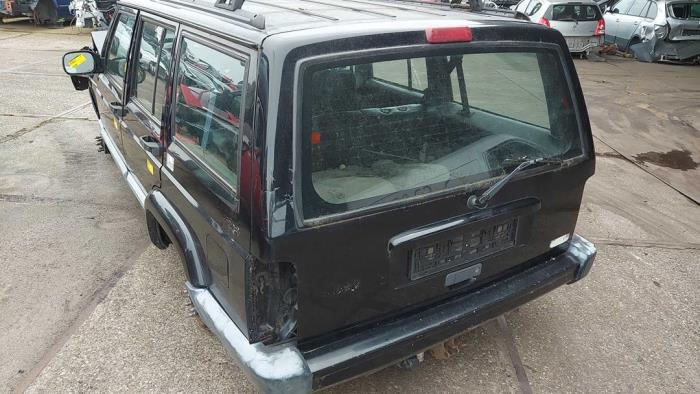 Usados Ventanilla detrás Jeep Cherokee (XJ) 4.0 i Precio de solicitud ofrecido por N Kossen Autorecycling BV
