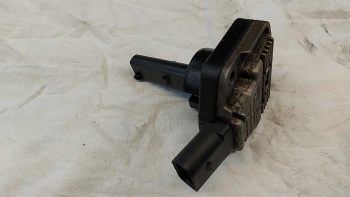 Gebrauchte Ölstandsensor Audi TT Preis auf Anfrage angeboten von N Kossen Autorecycling BV