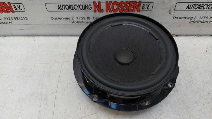 Używane Glosnik MAN TGE 2.0 TDI Cena na żądanie oferowane przez N Kossen Autorecycling BV